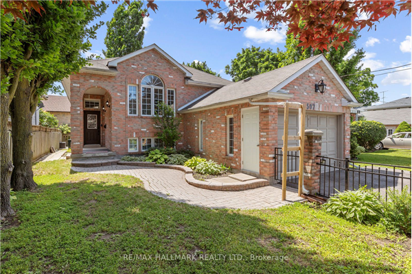 507 Dunlop St W, Whitby