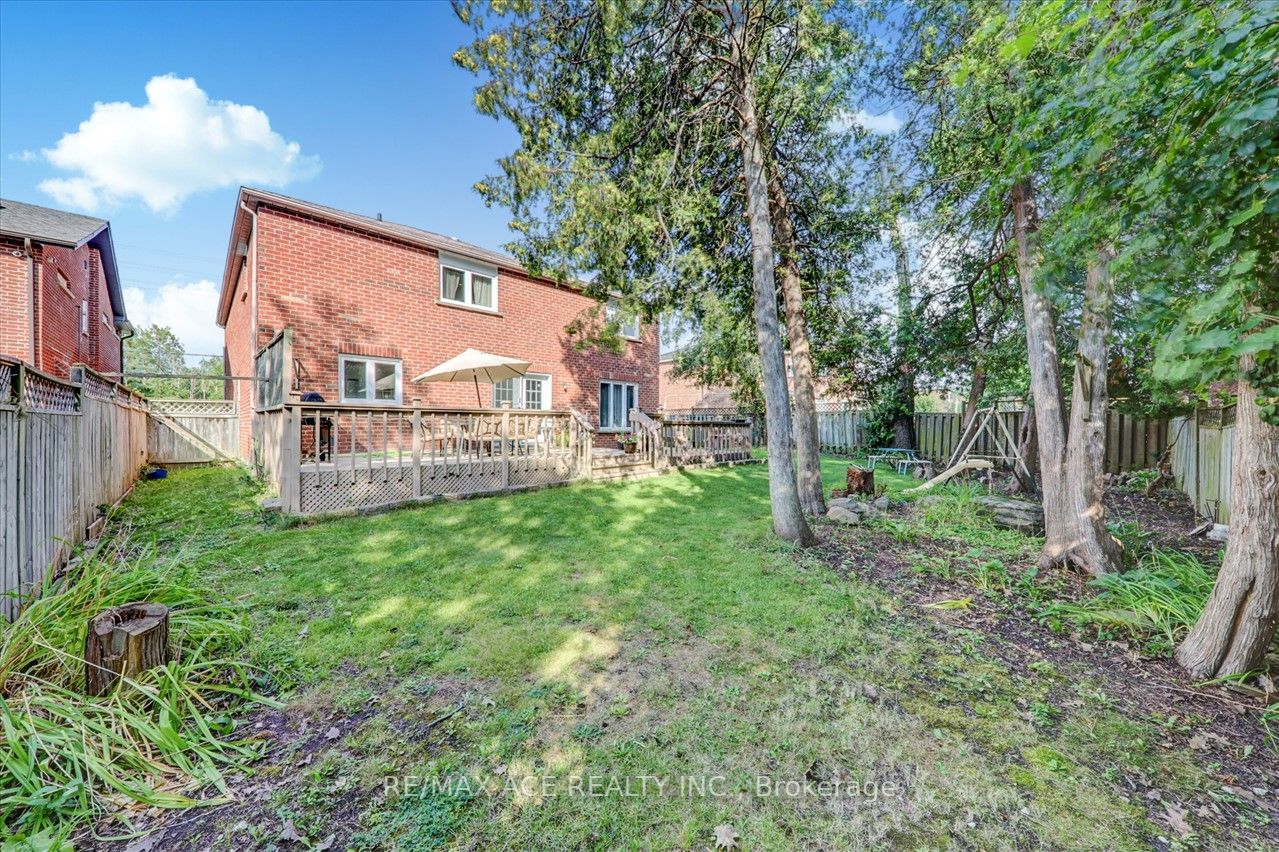 11045 Sheppard Ave E