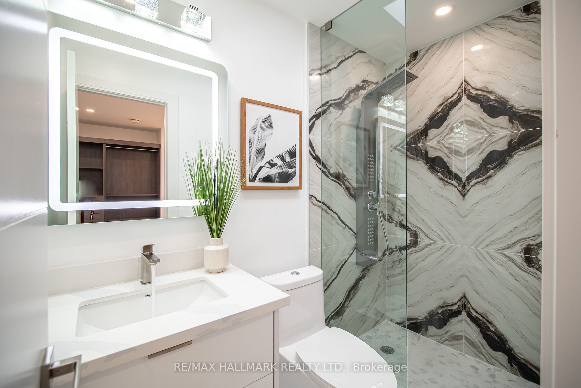 168 Oak Park Ave