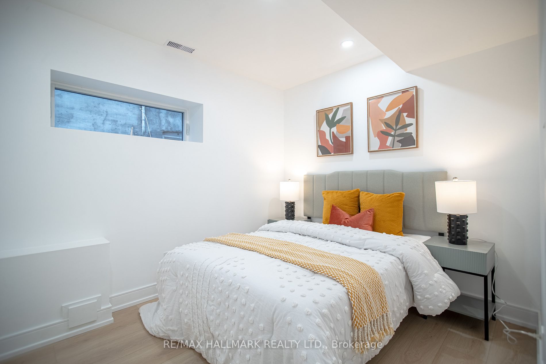 168 Oak Park Ave
