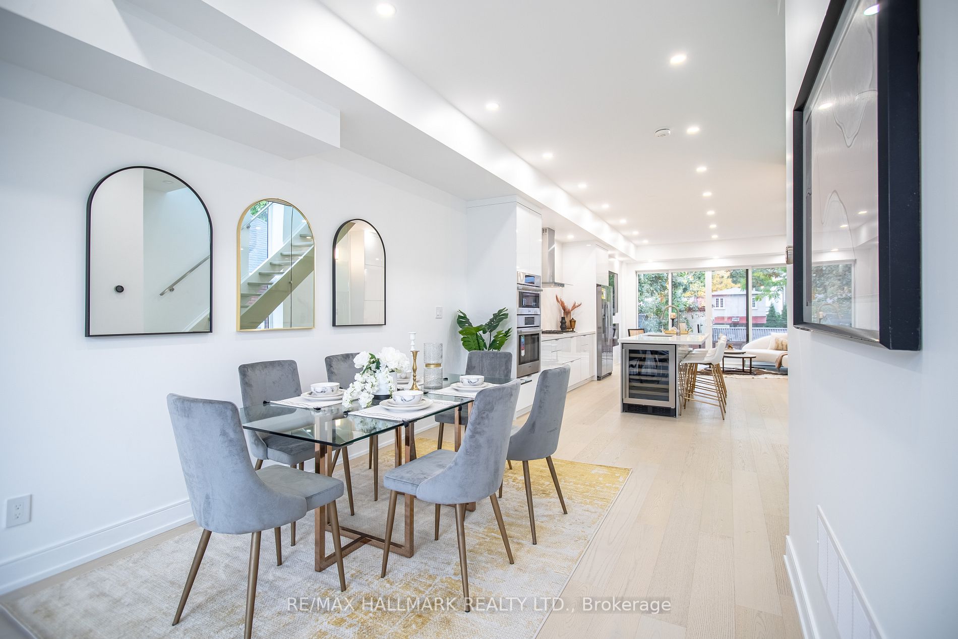 168 Oak Park Ave