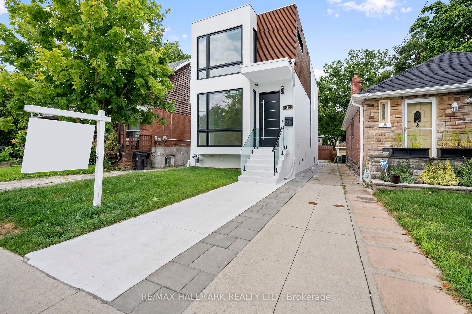 168 Oak Park Ave