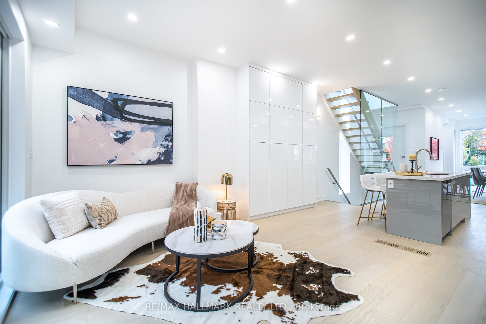 168 Oak Park Ave