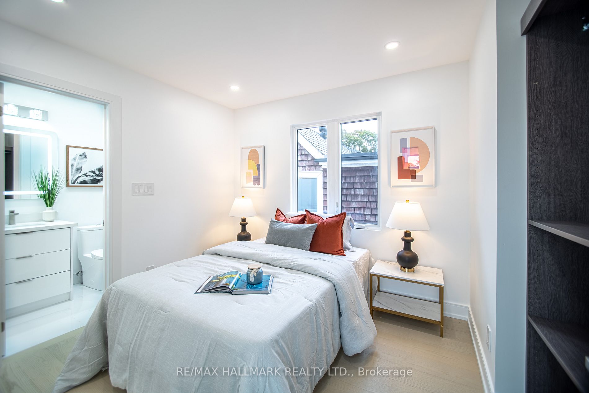 168 Oak Park Ave