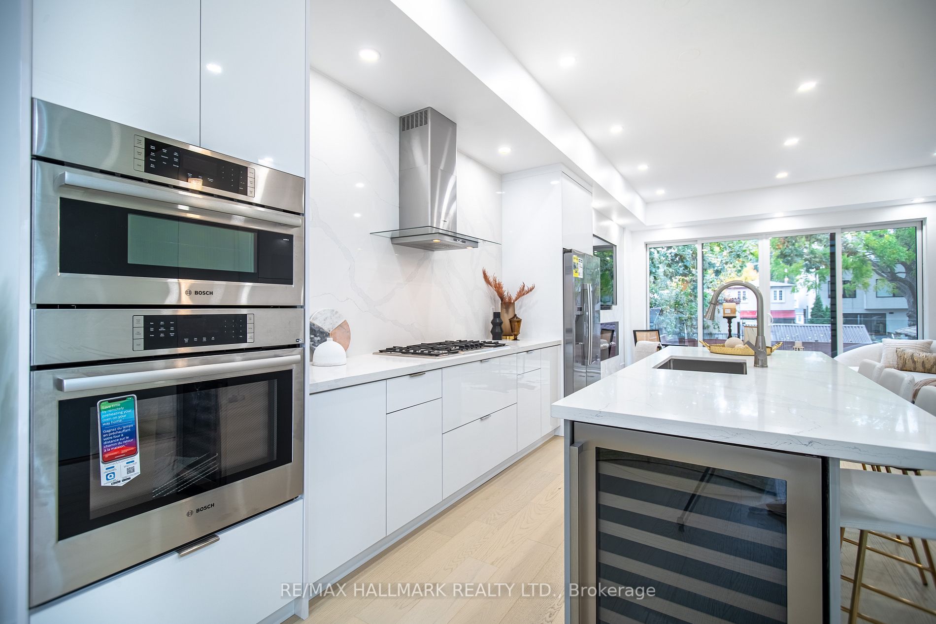 168 Oak Park Ave