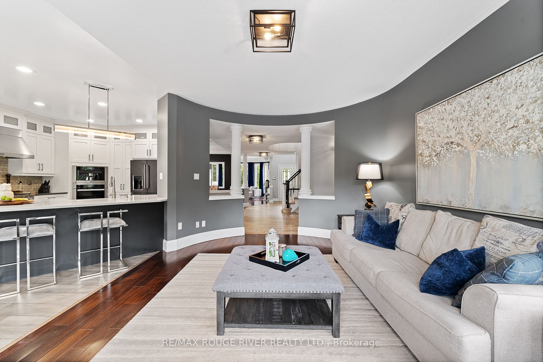 2353 Canterbury Cres