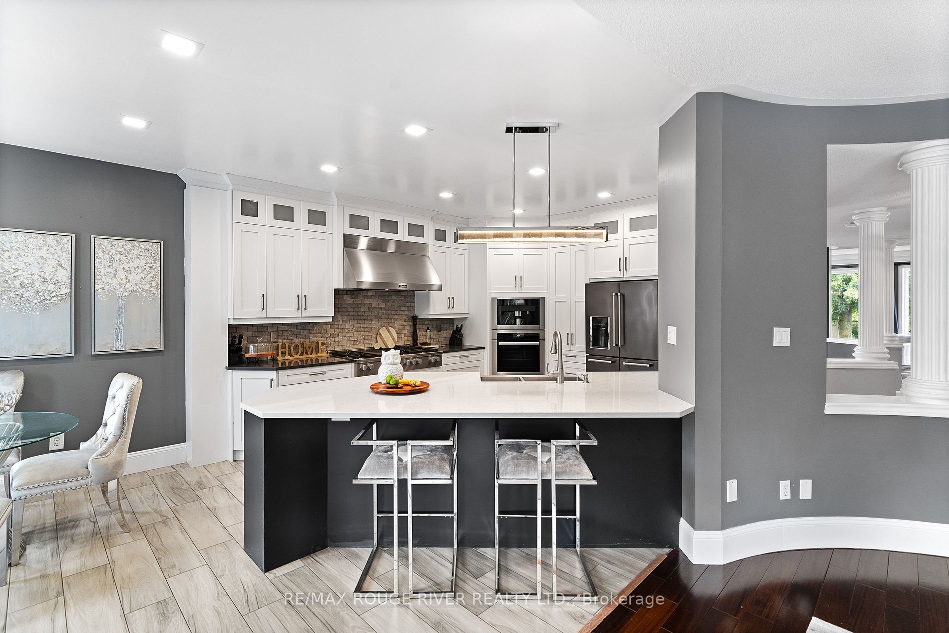 2353 Canterbury Cres