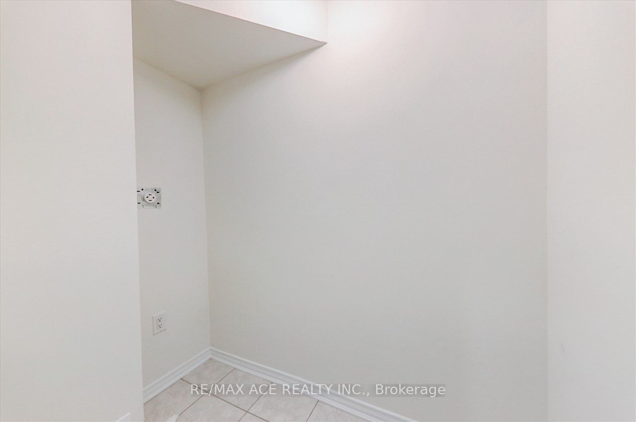 8 Healthcote Lane
