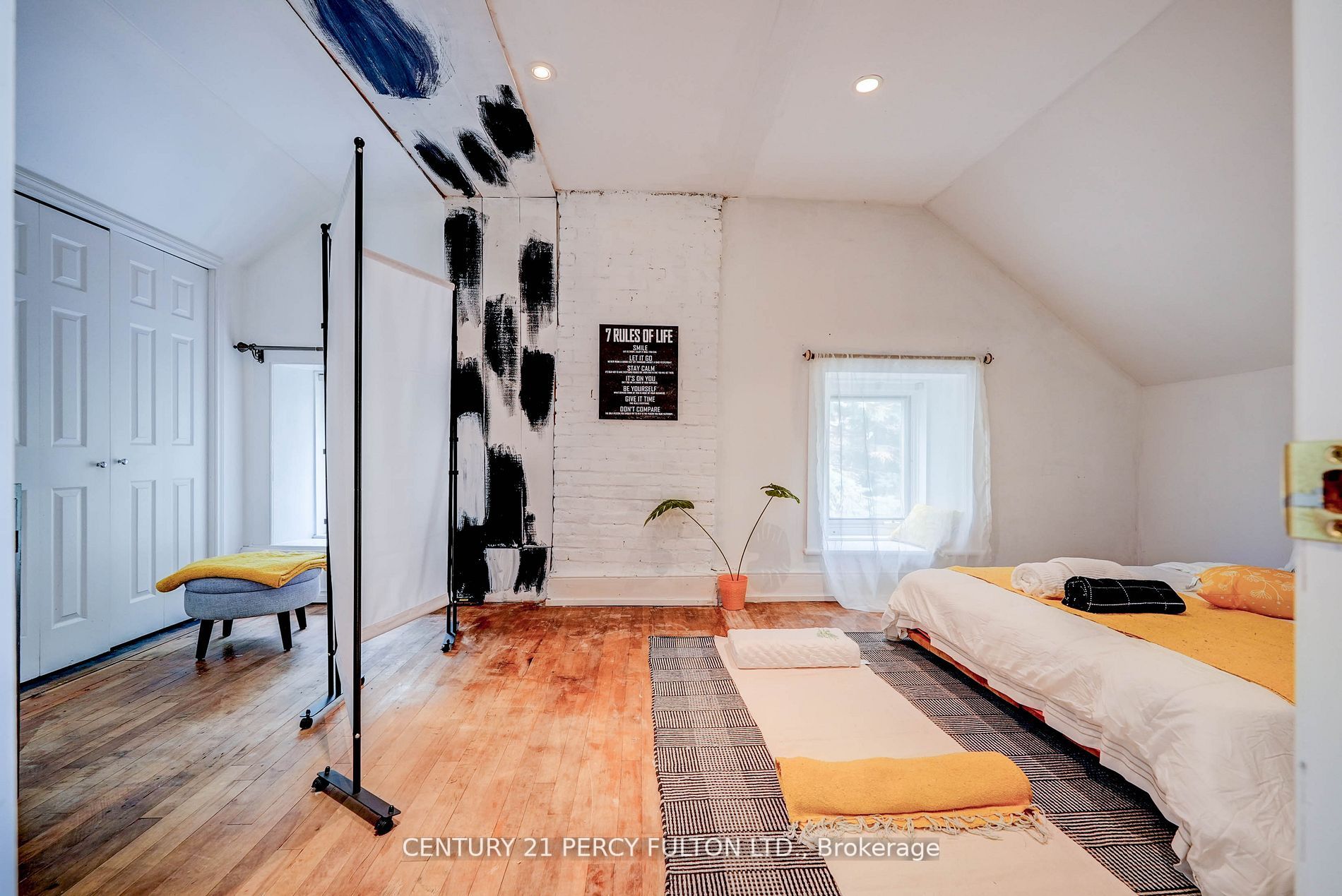 2319 Wildwood Cres