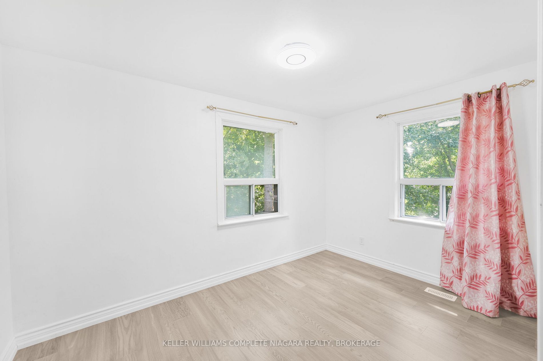 826 SCARBOROUGH GOLF CLU Road