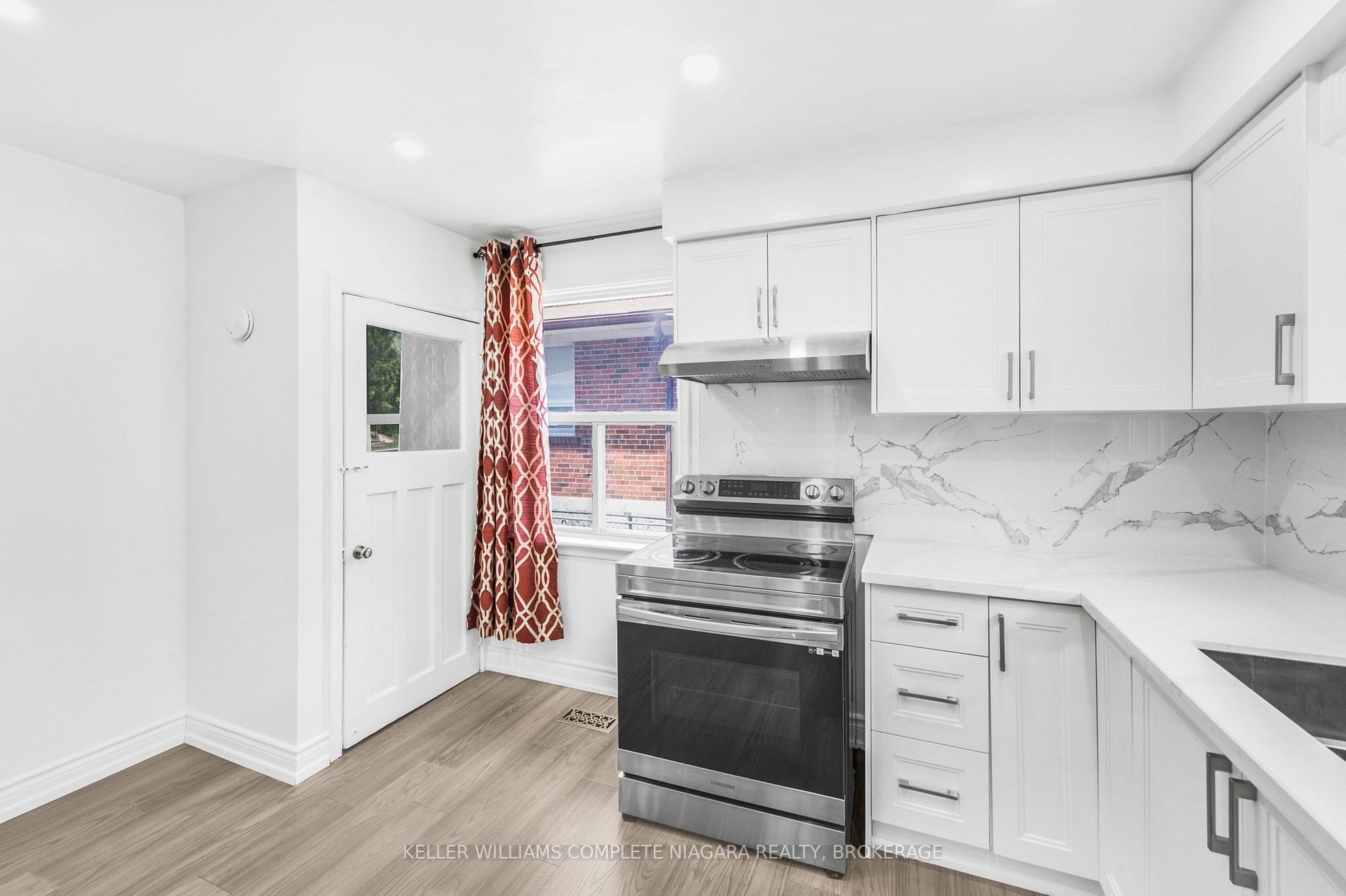 826 SCARBOROUGH GOLF CLU Road