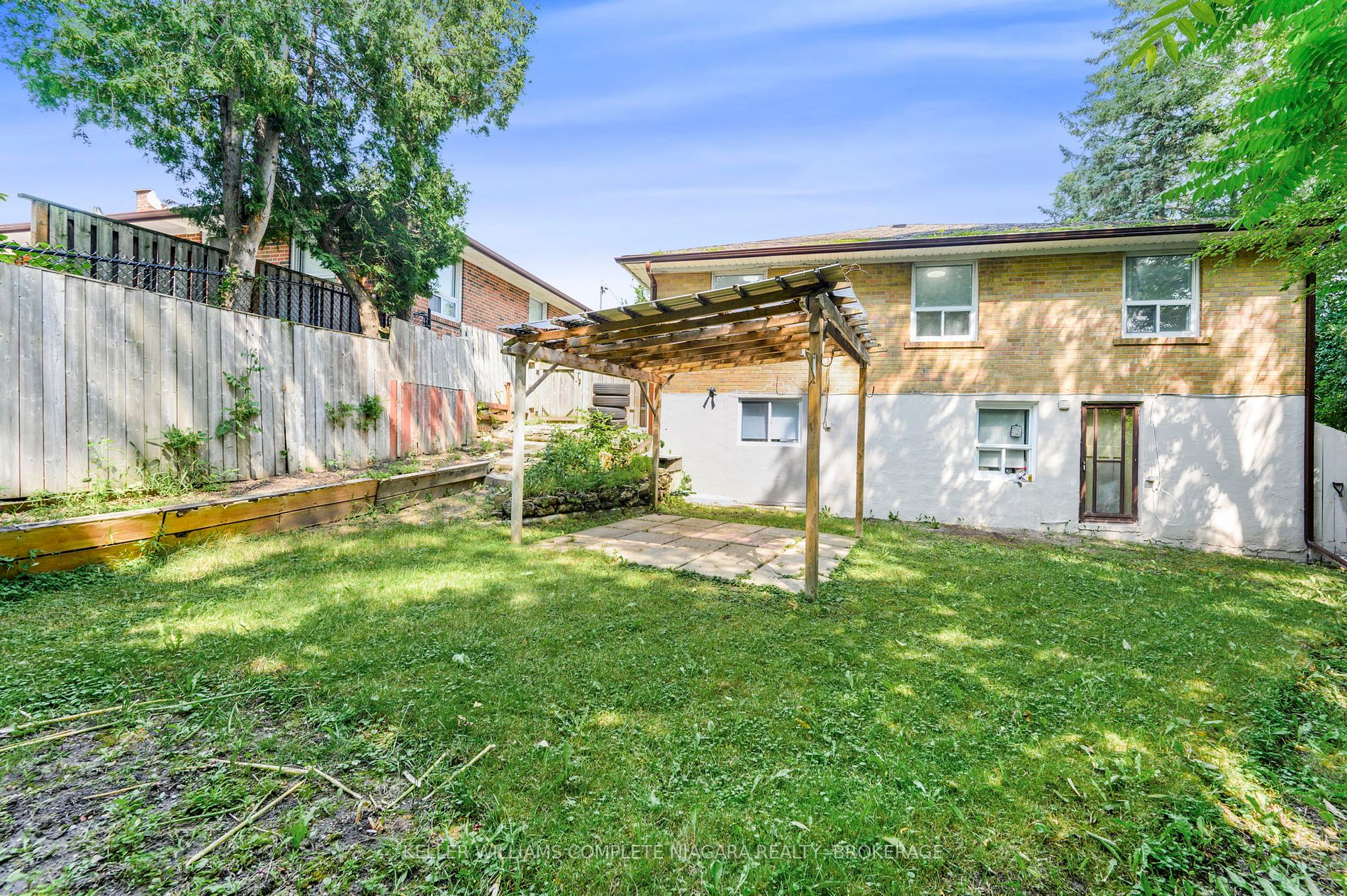 826 SCARBOROUGH GOLF CLU Road