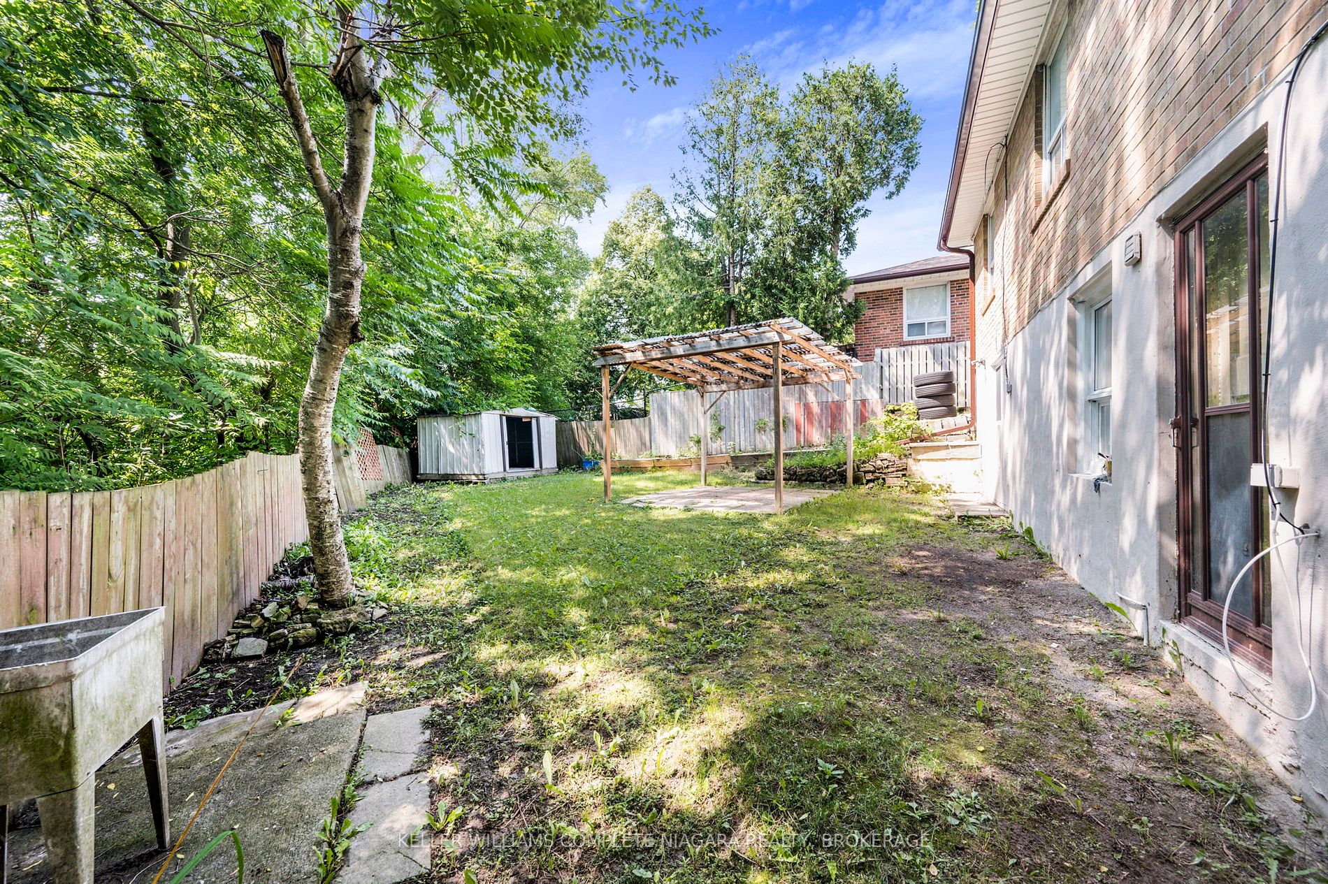 826 SCARBOROUGH GOLF CLU Road