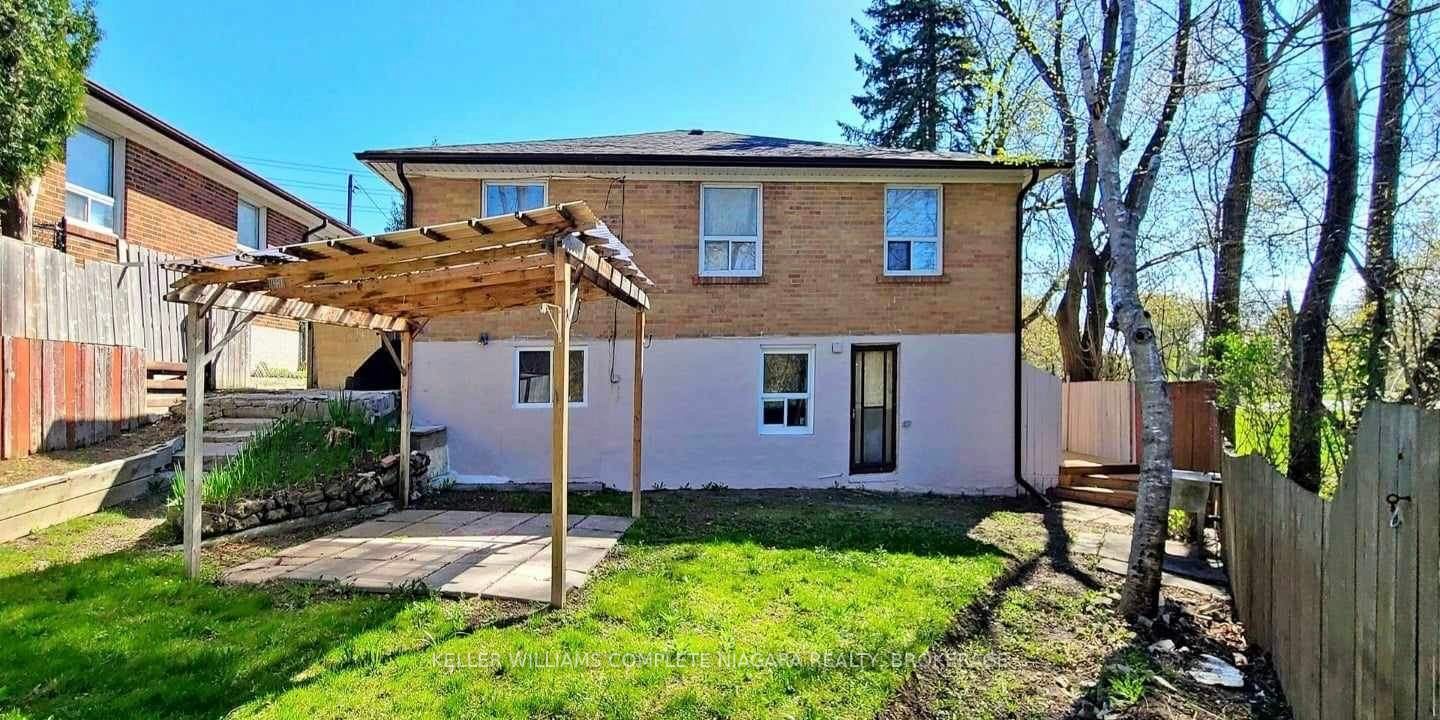 826 SCARBOROUGH GOLF CLU Road