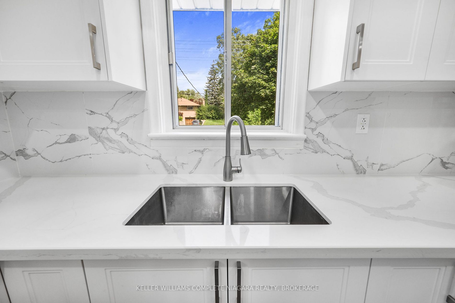 826 SCARBOROUGH GOLF CLU Road