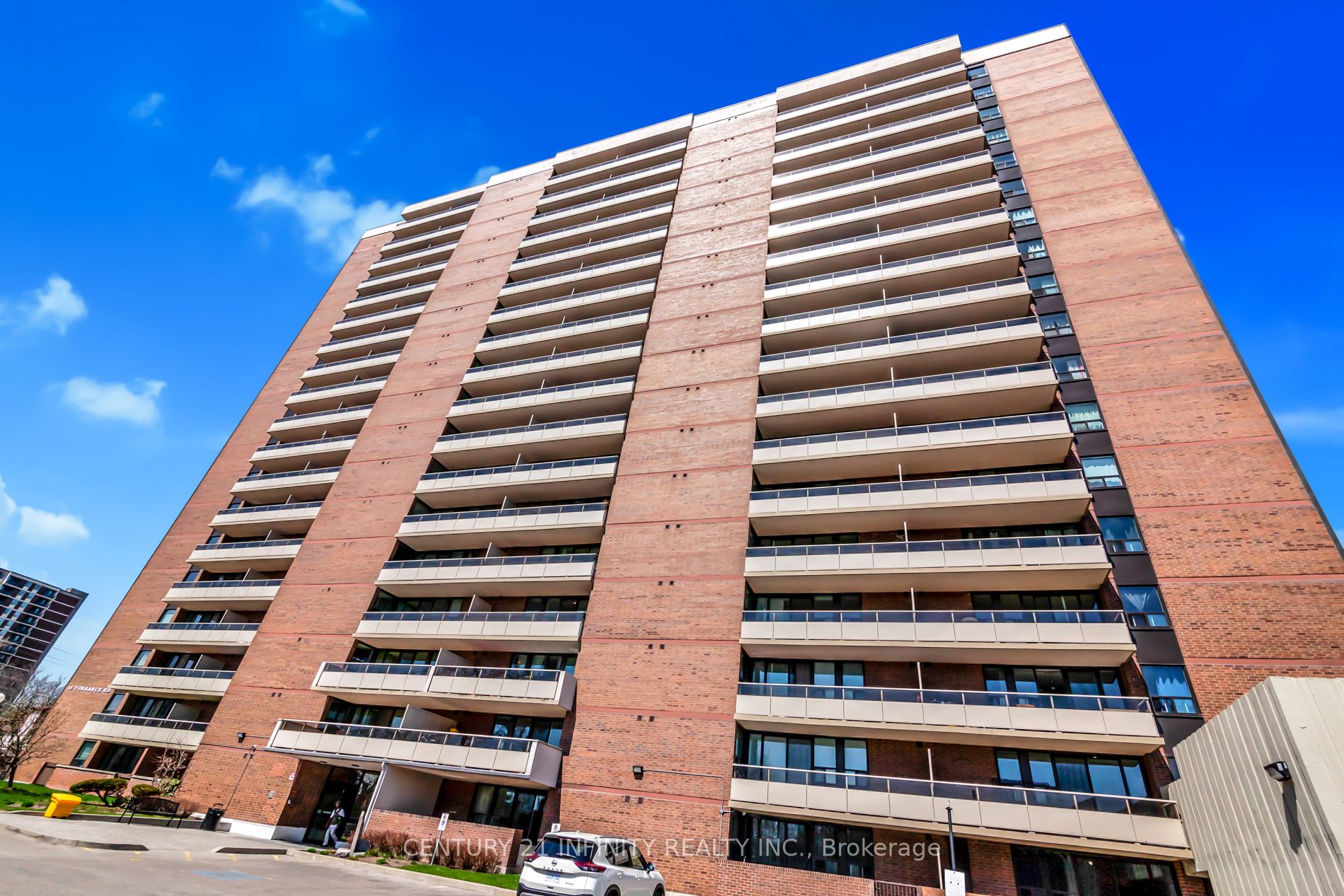 15 Torrance Rd, #306