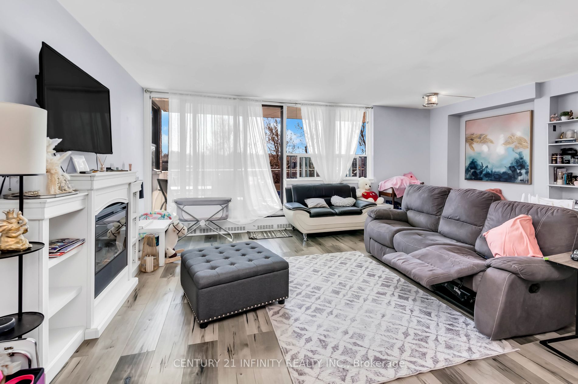 15 Torrance Rd, #306
