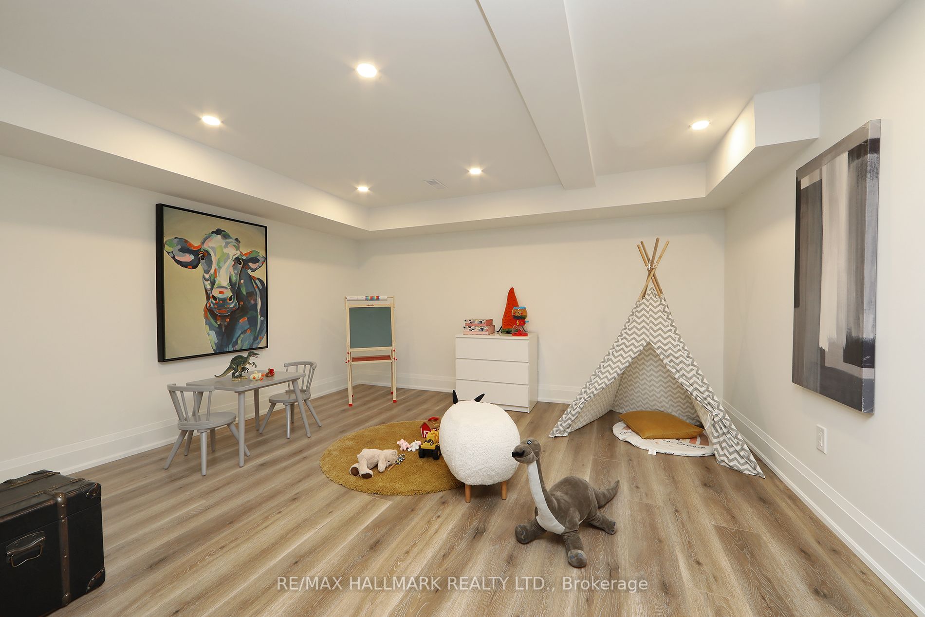 27 Hunter St