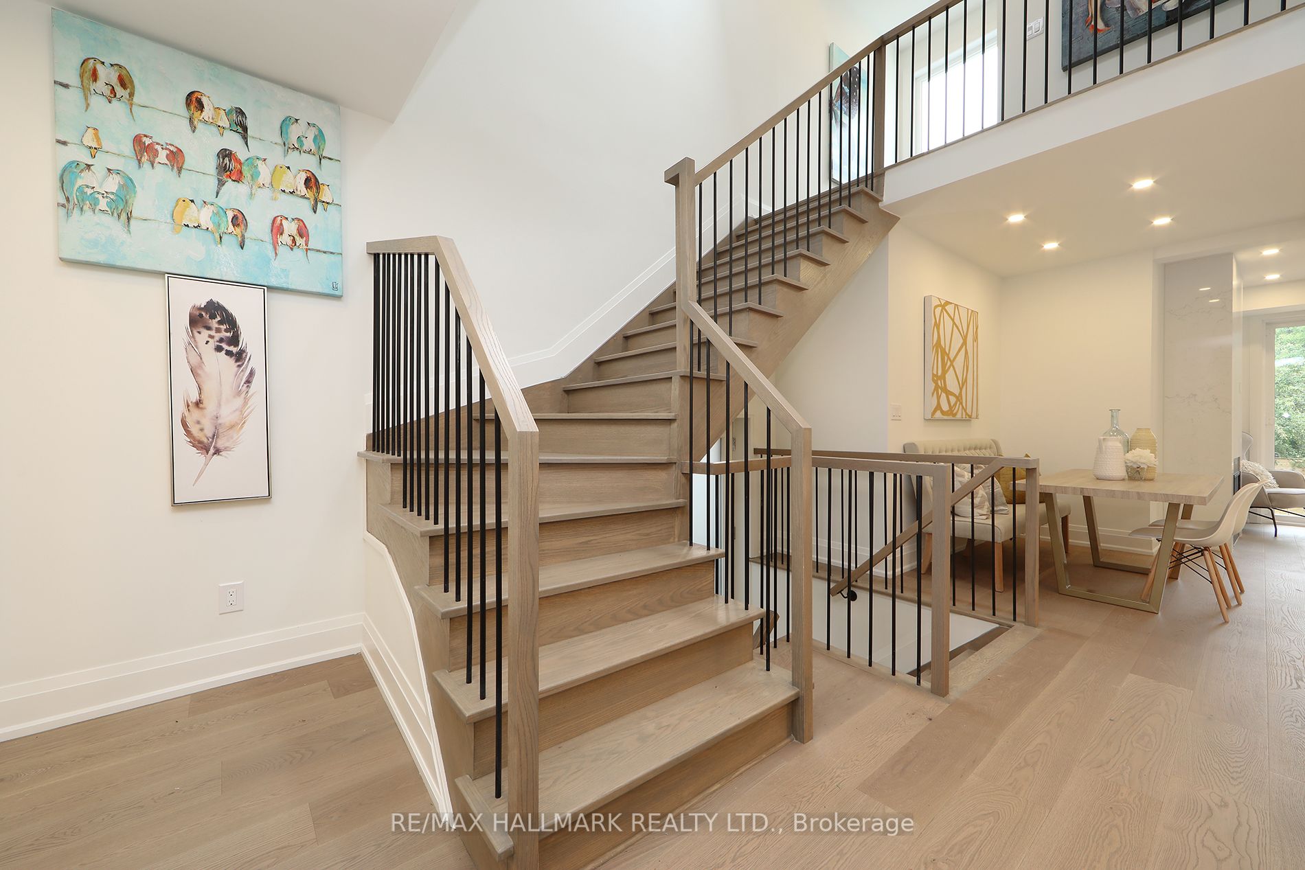 27 Hunter St