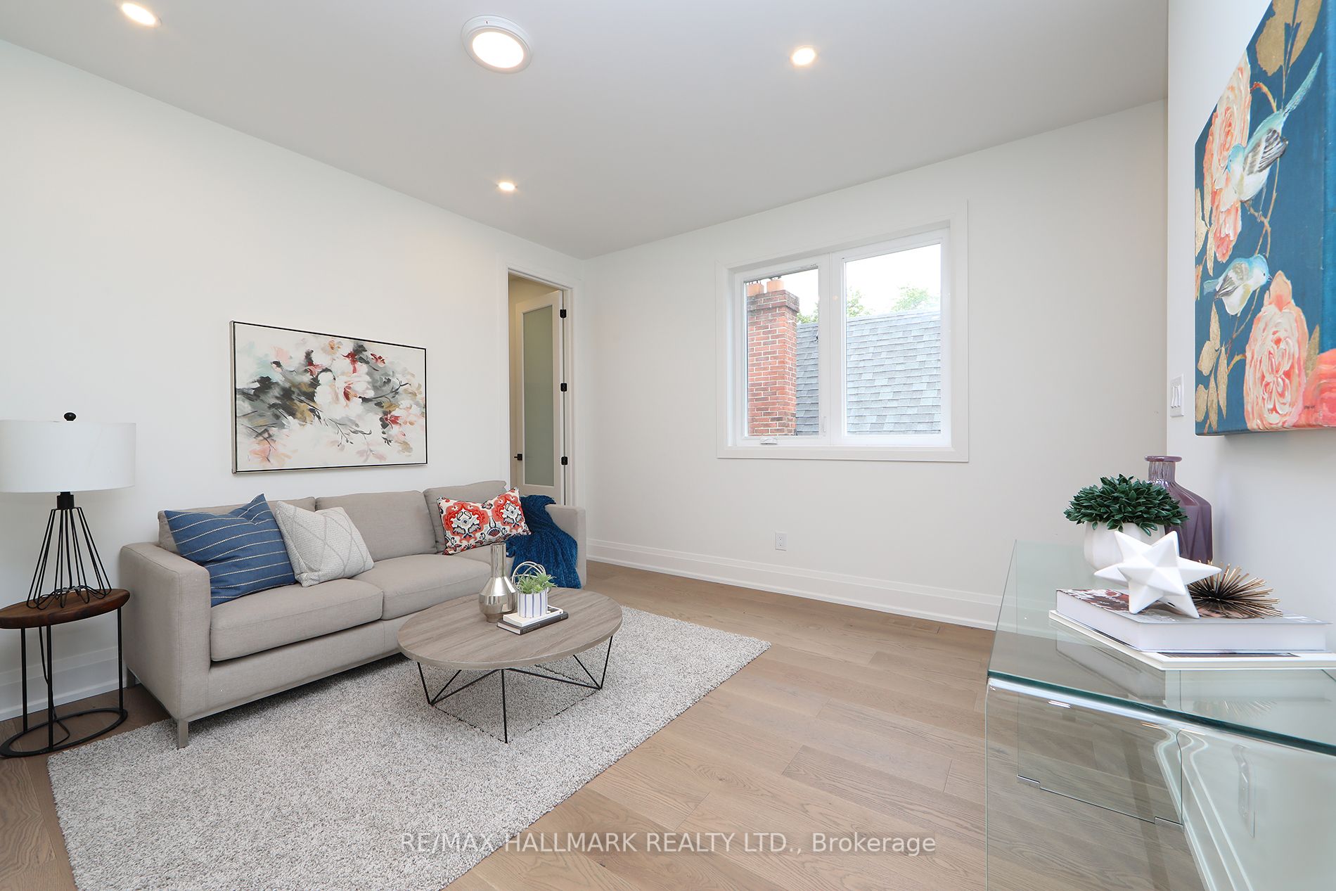 27 Hunter St