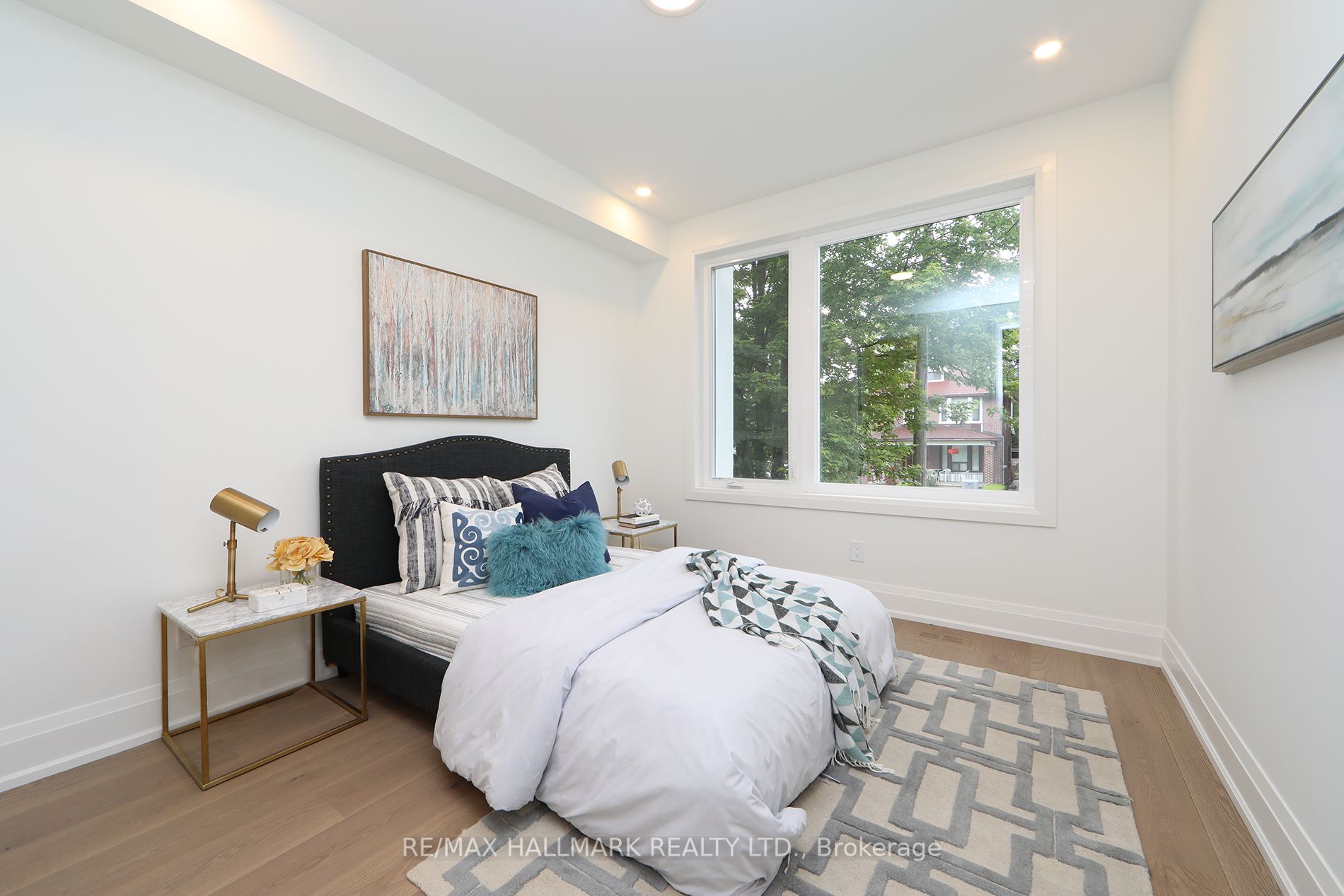 27 Hunter St