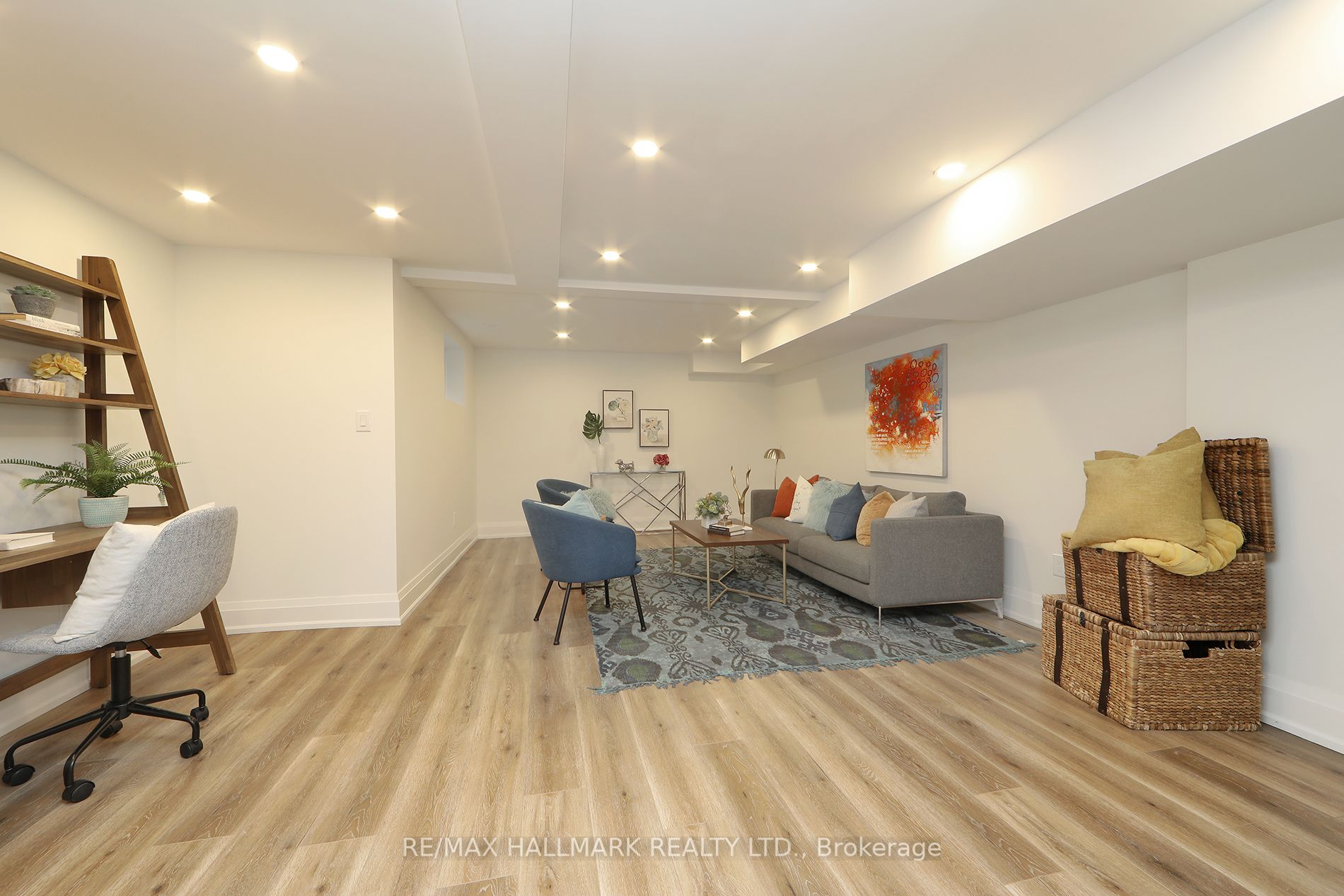 27 Hunter St