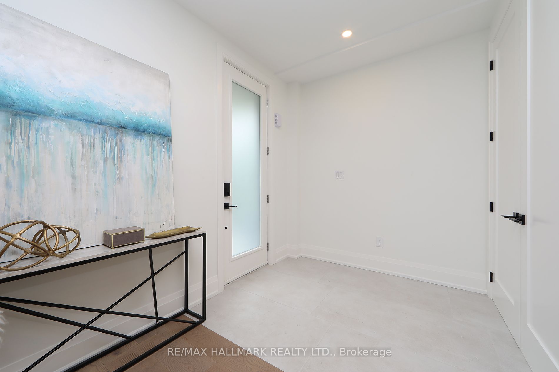 27 Hunter St