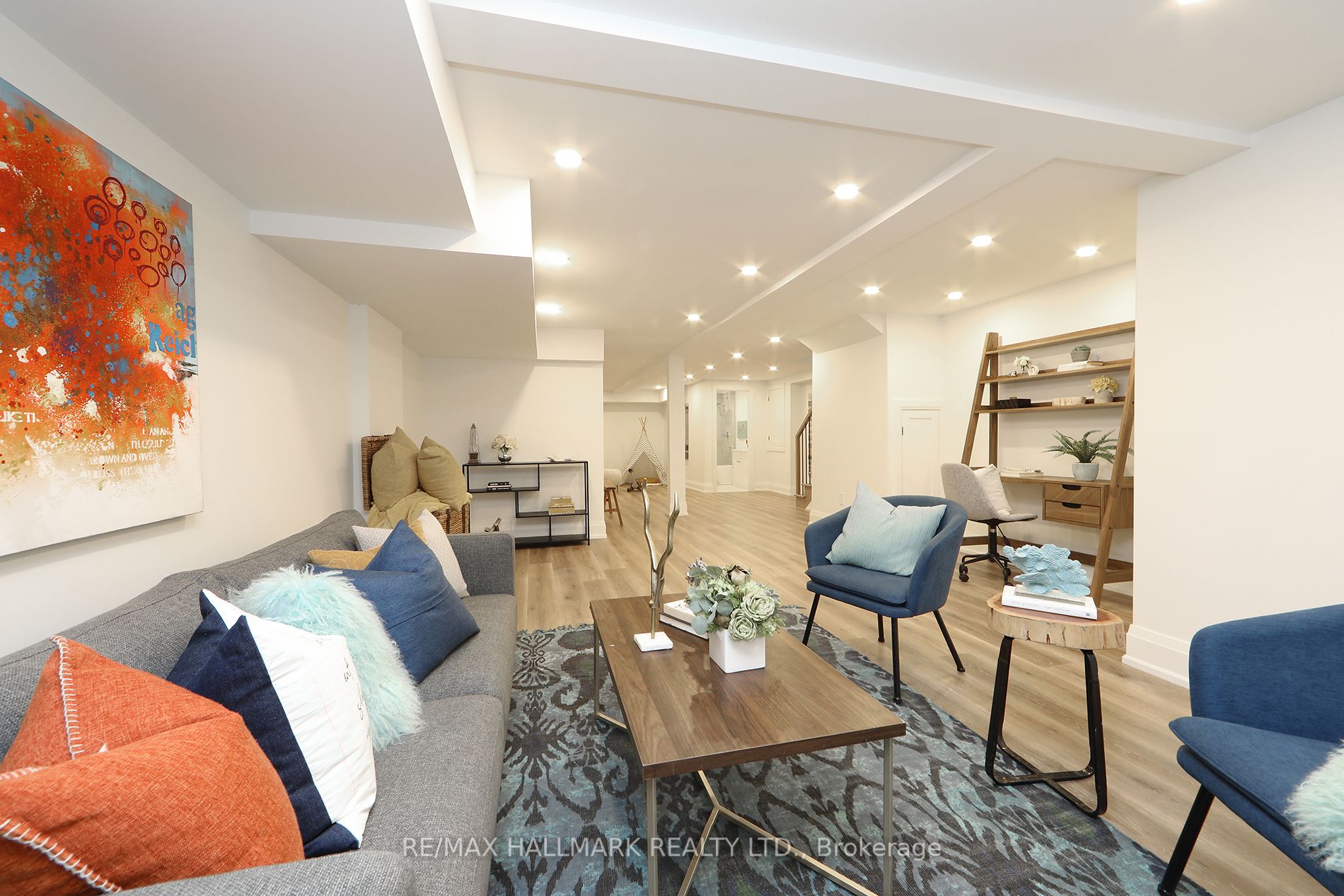 27 Hunter St
