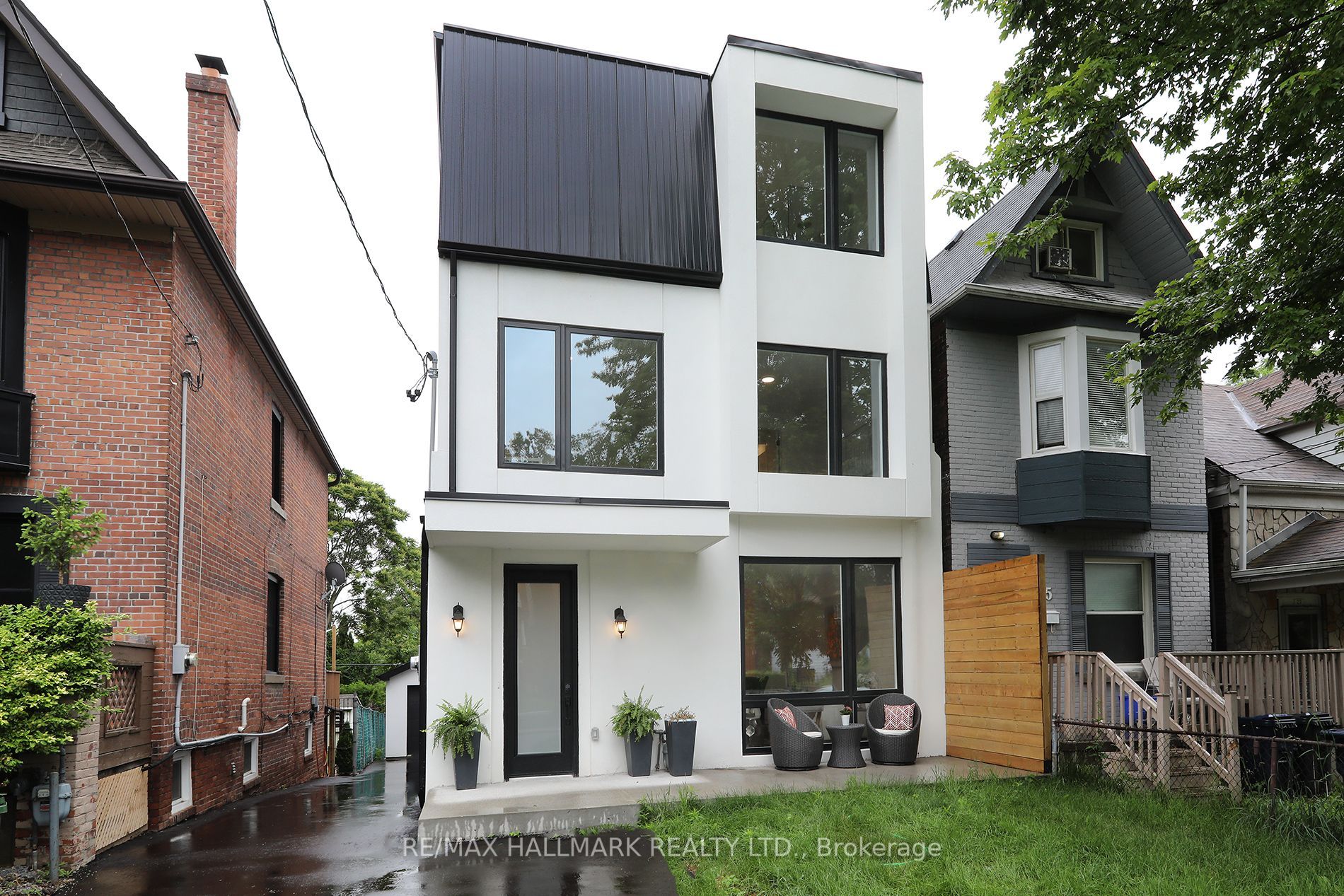 27 Hunter St