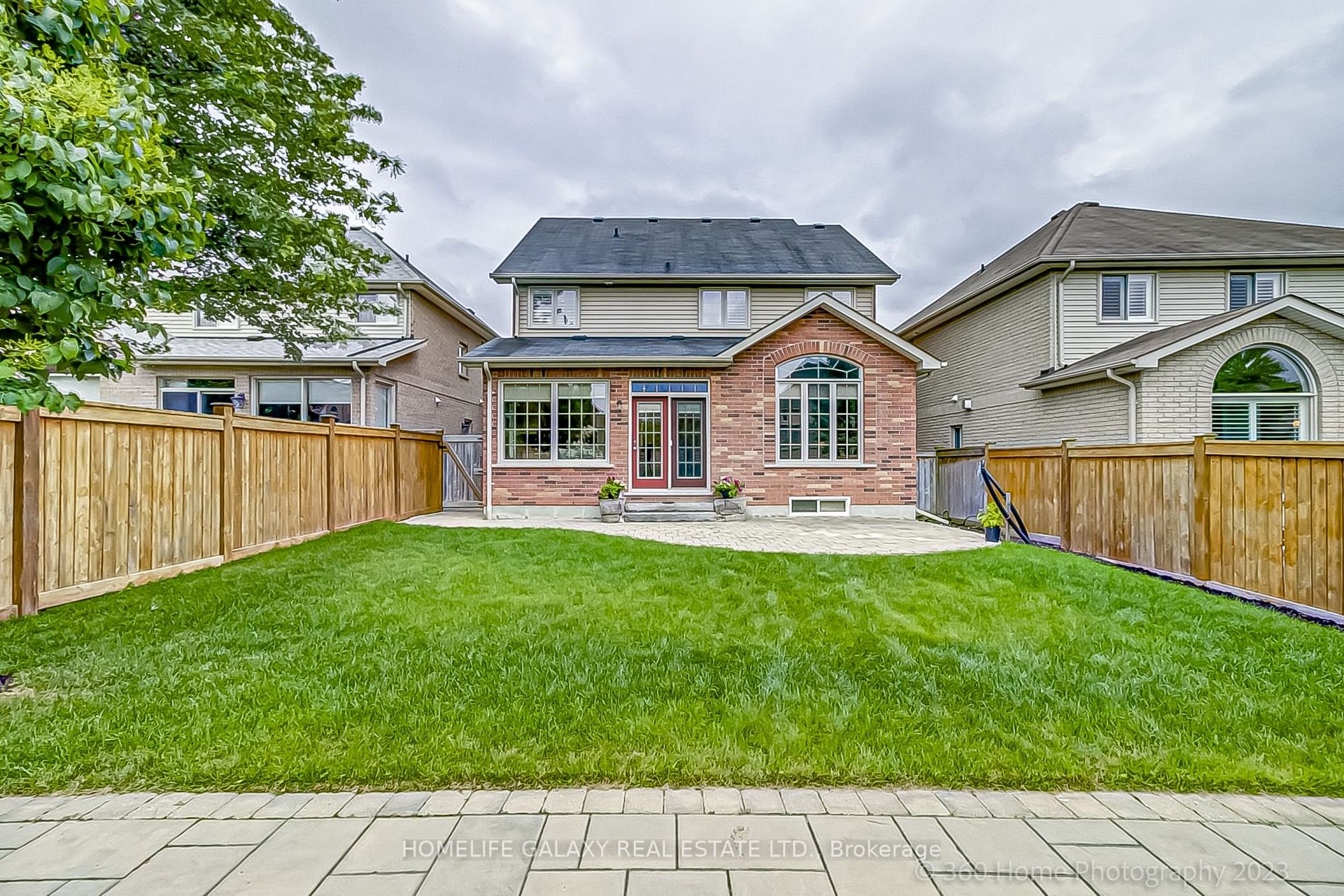 417 Bovin Ave