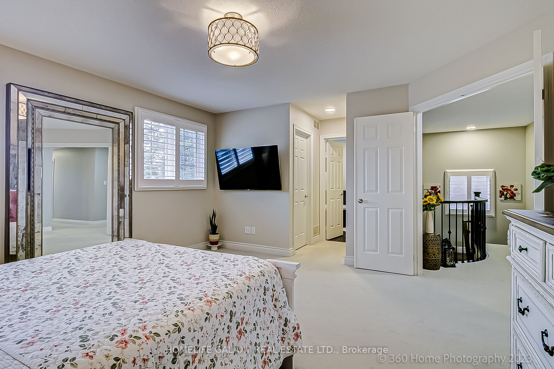 417 Bovin Ave