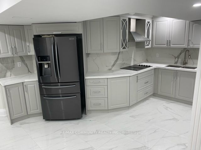 1692 Shade Master Drive