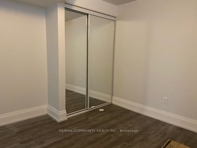 1692 Shade Master Drive