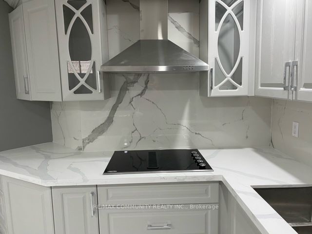 1692 Shade Master Drive