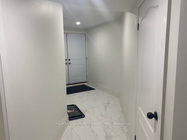1692 Shade Master Drive