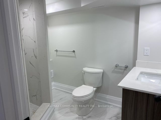 1692 Shade Master Drive
