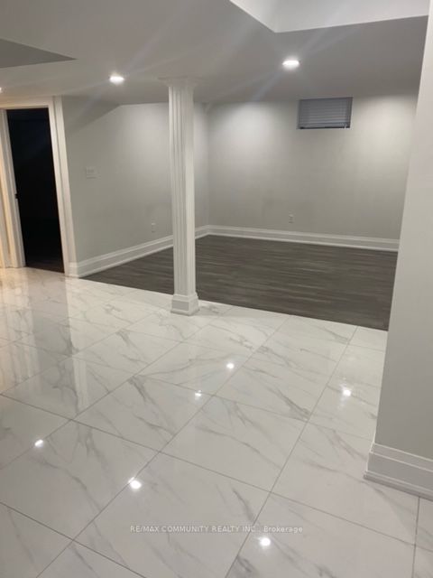 1692 Shade Master Drive