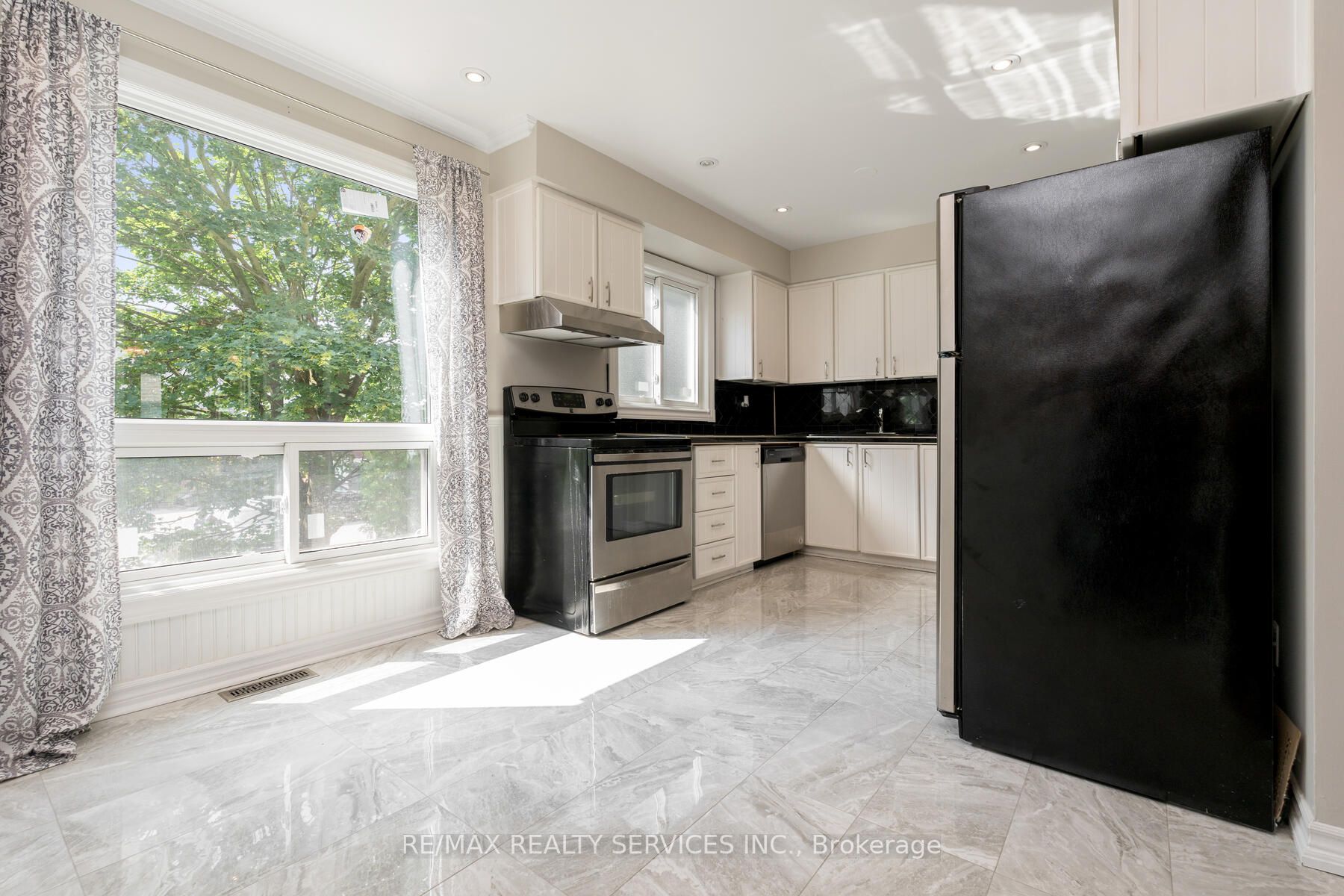 221 Ormond Drive, #37