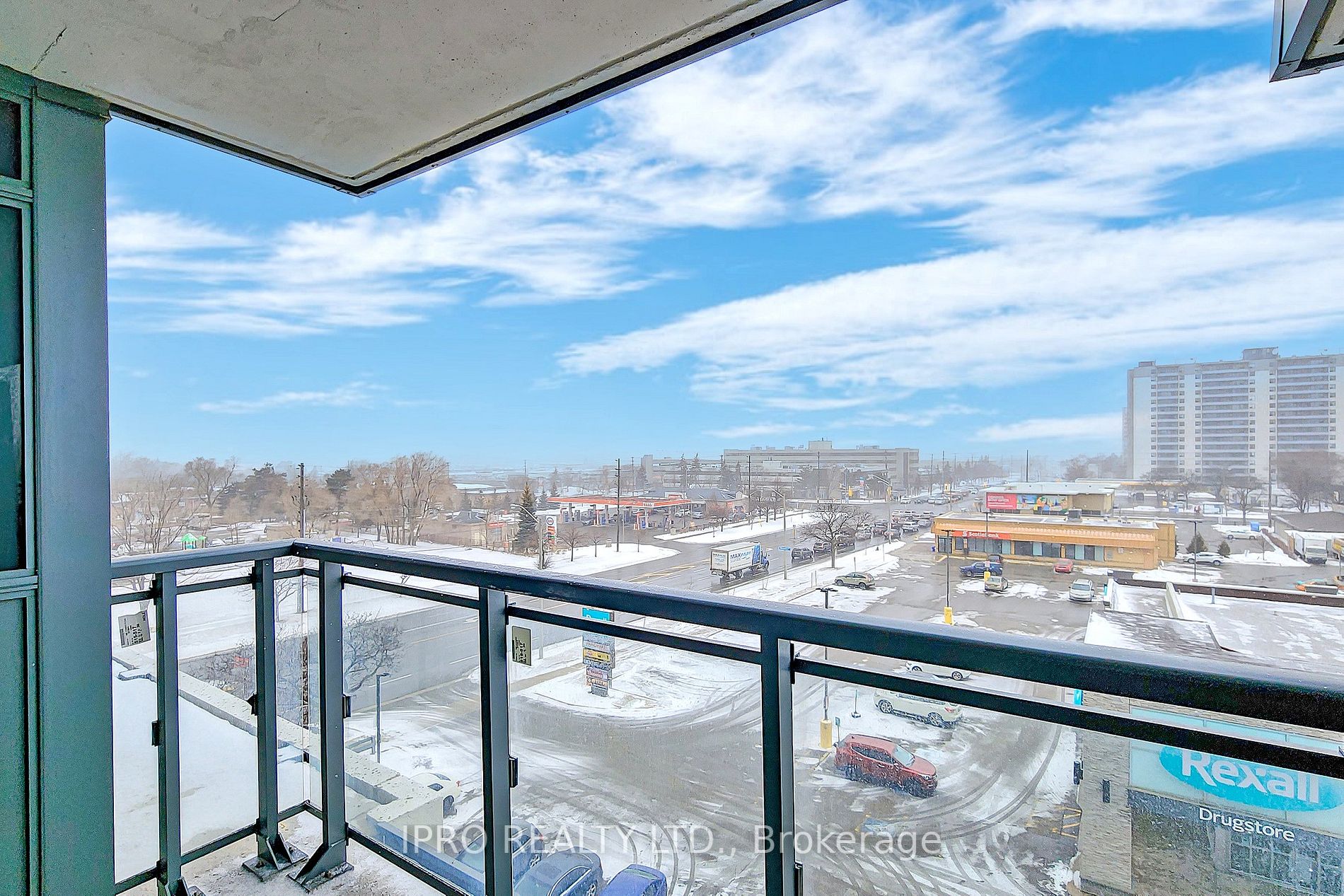 30 Meadowglen Pl, #515
