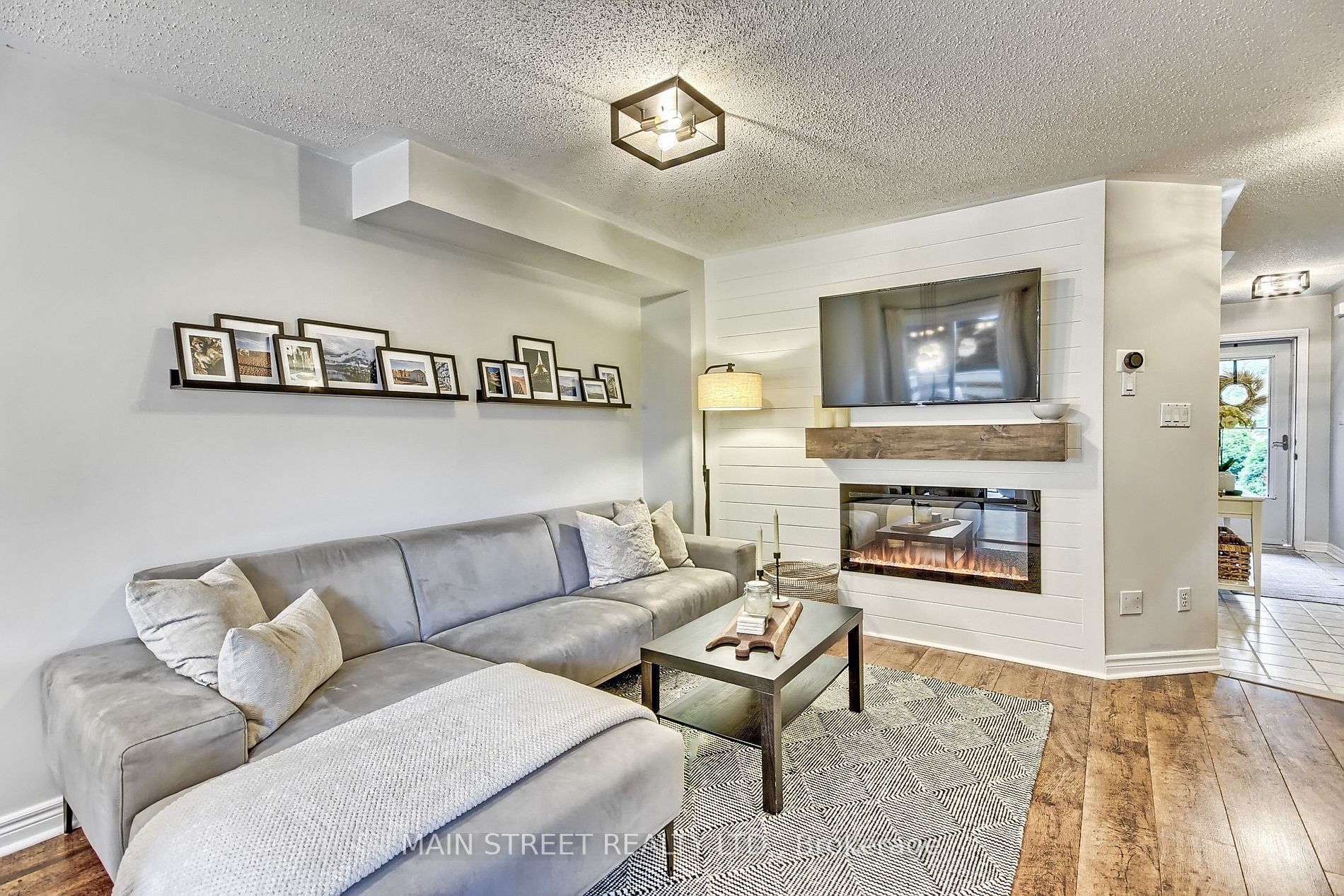 56 Eastfield Crescent