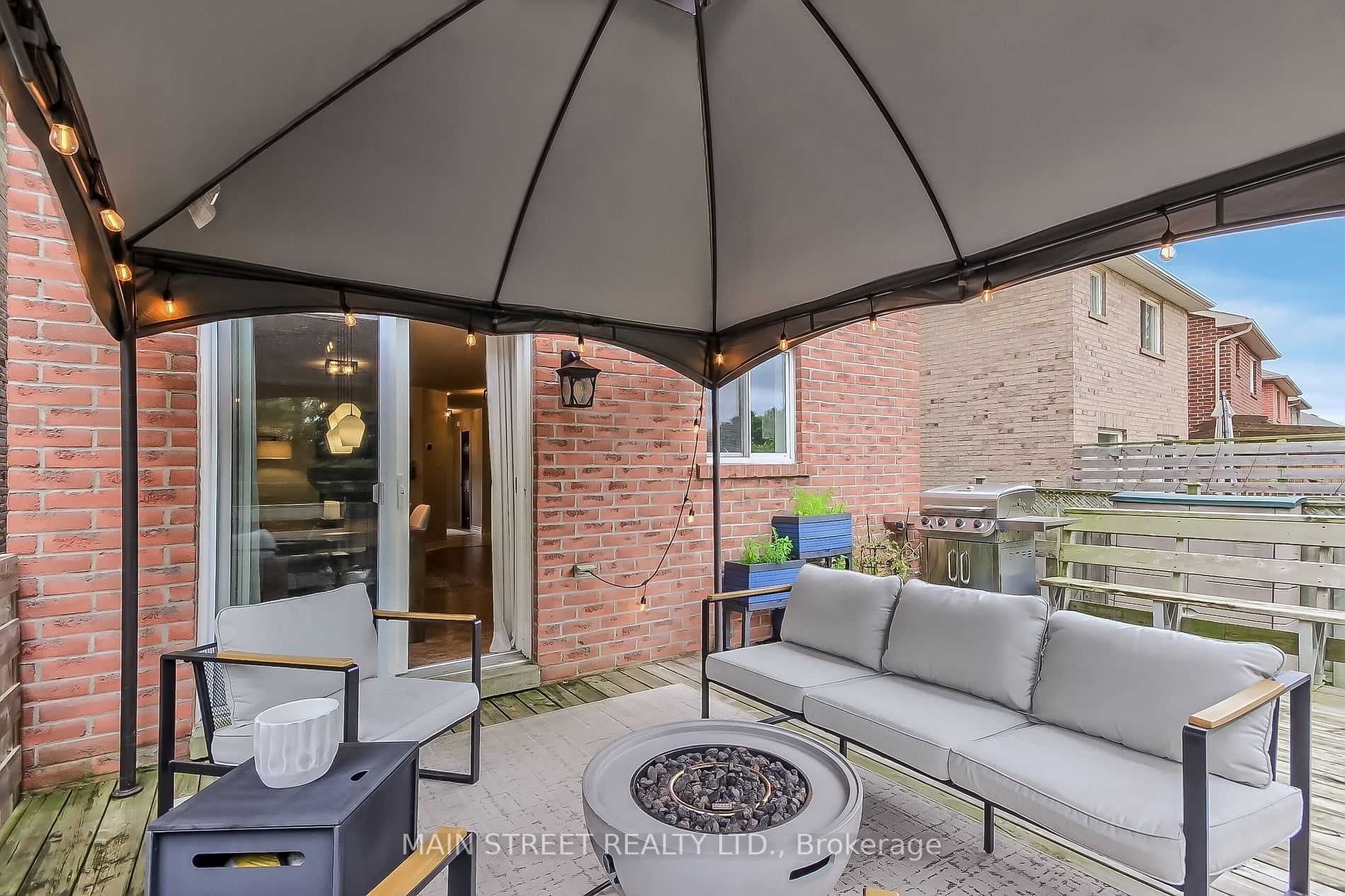 56 Eastfield Crescent