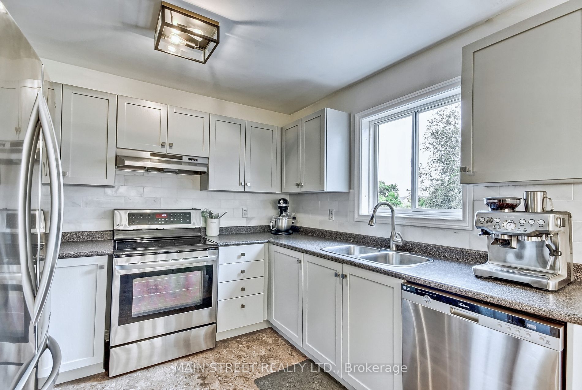56 Eastfield Crescent