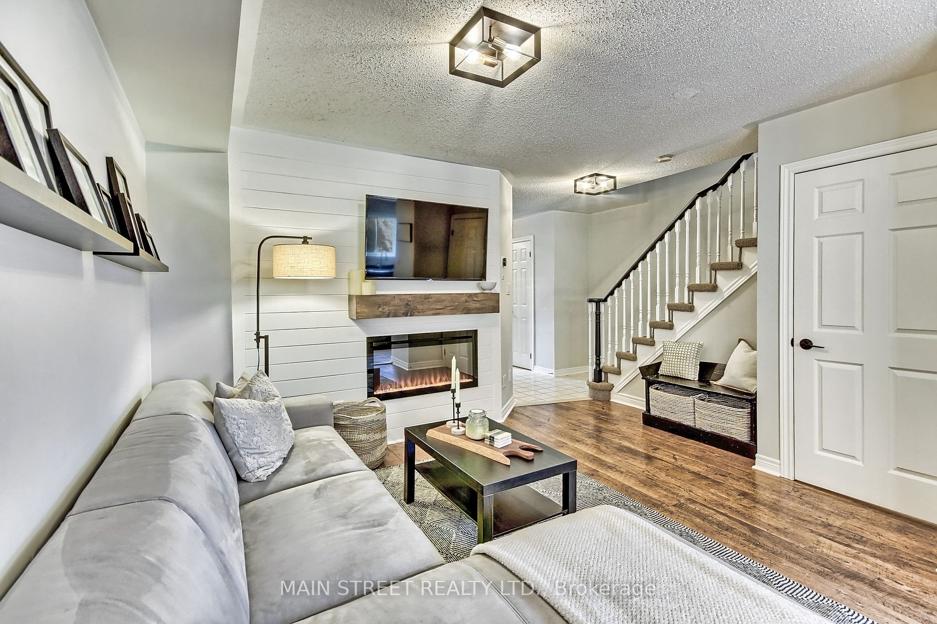 56 Eastfield Crescent