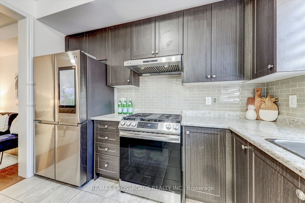 2429 Florentine Place