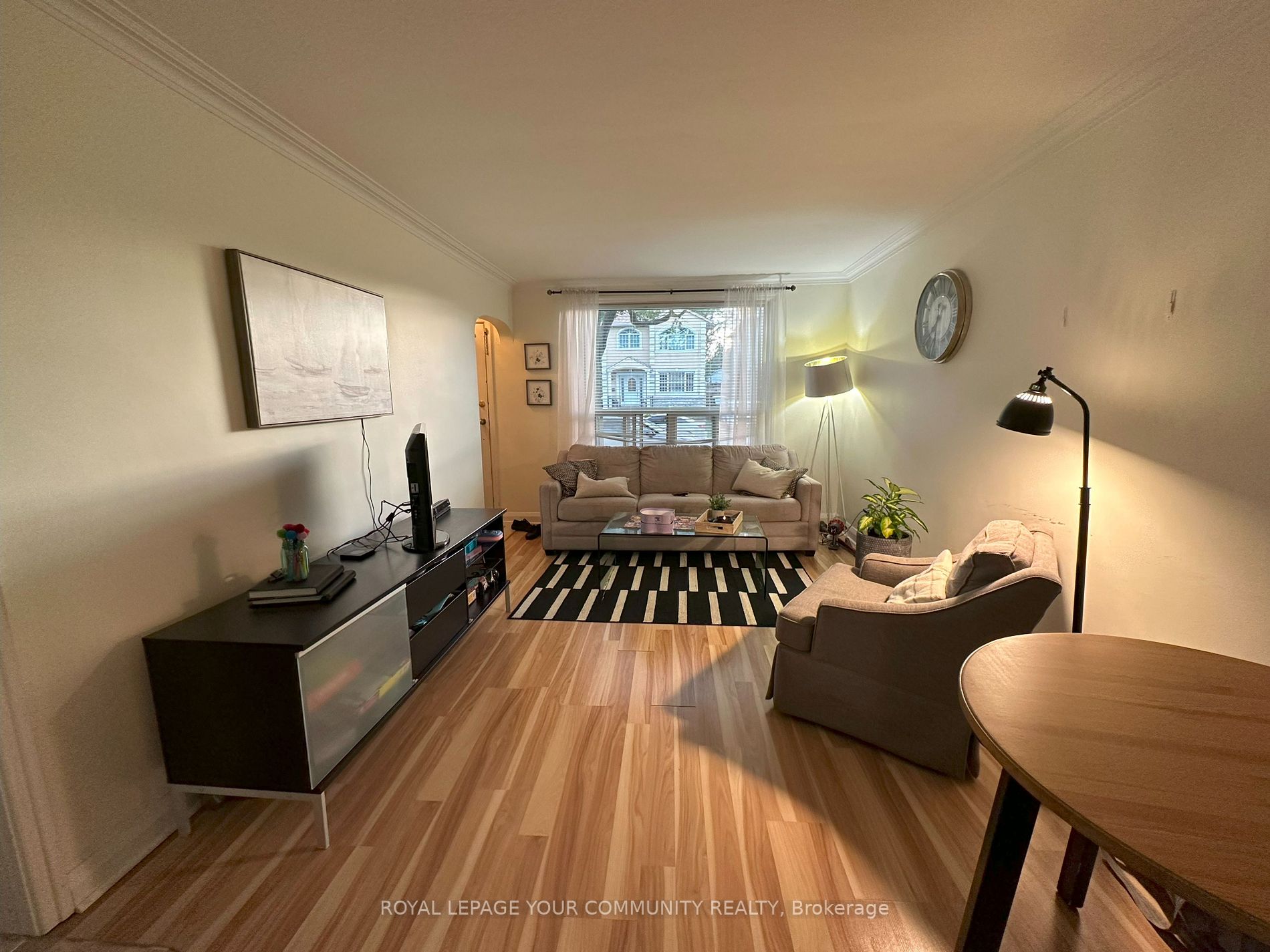 63 Derwyn Rd