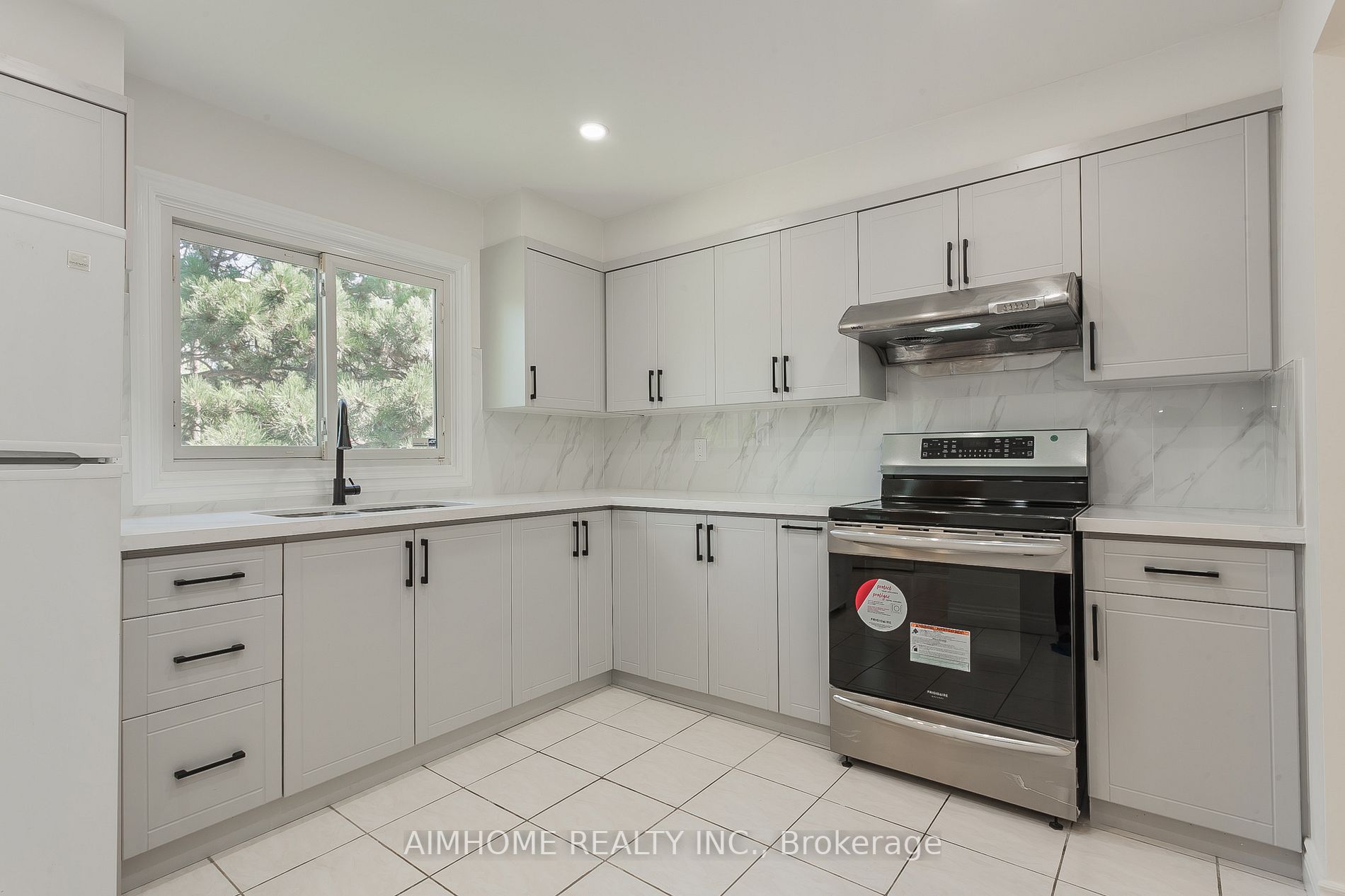 150 Palmdale Dr, #20