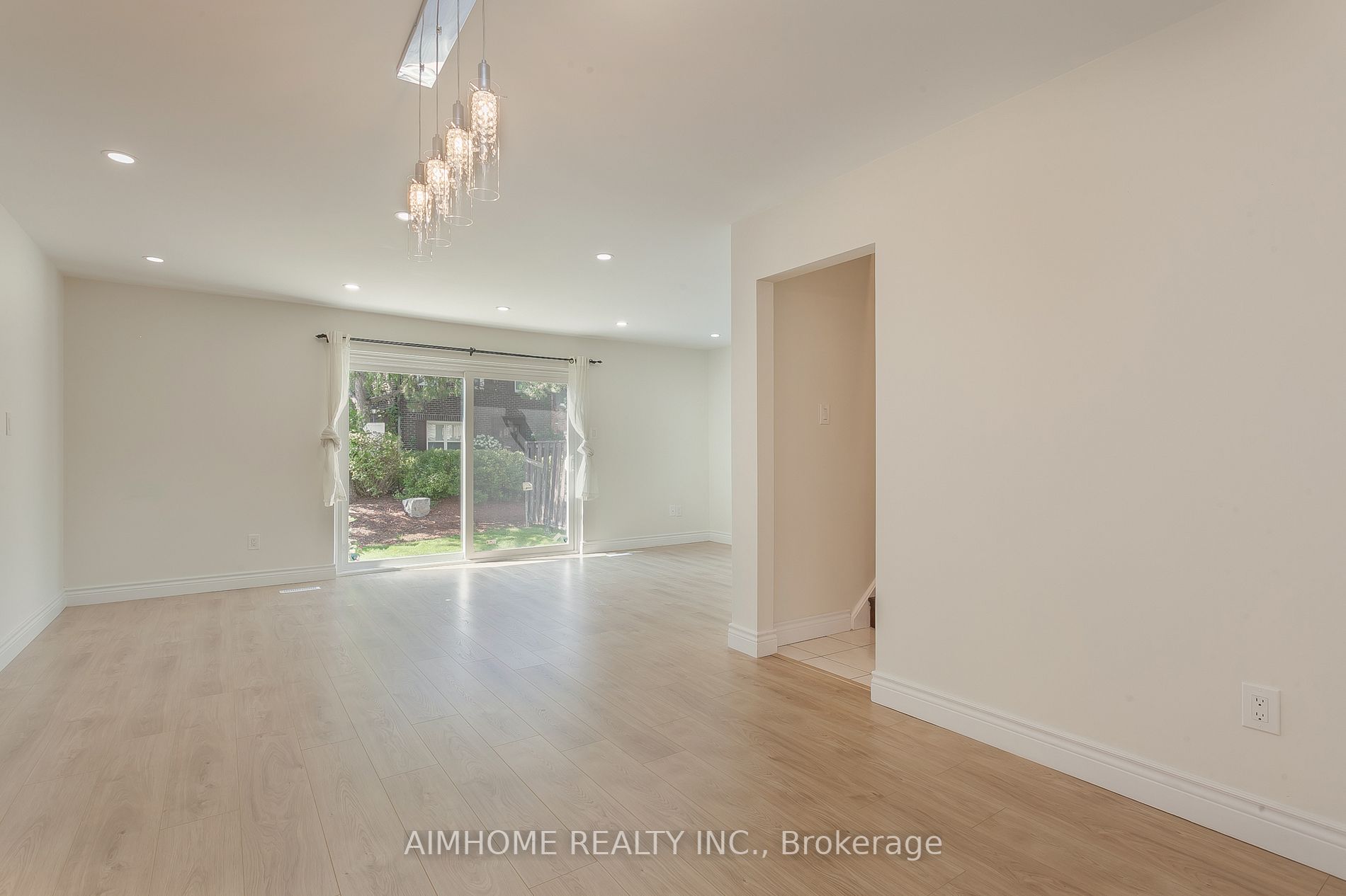 150 Palmdale Dr, #20