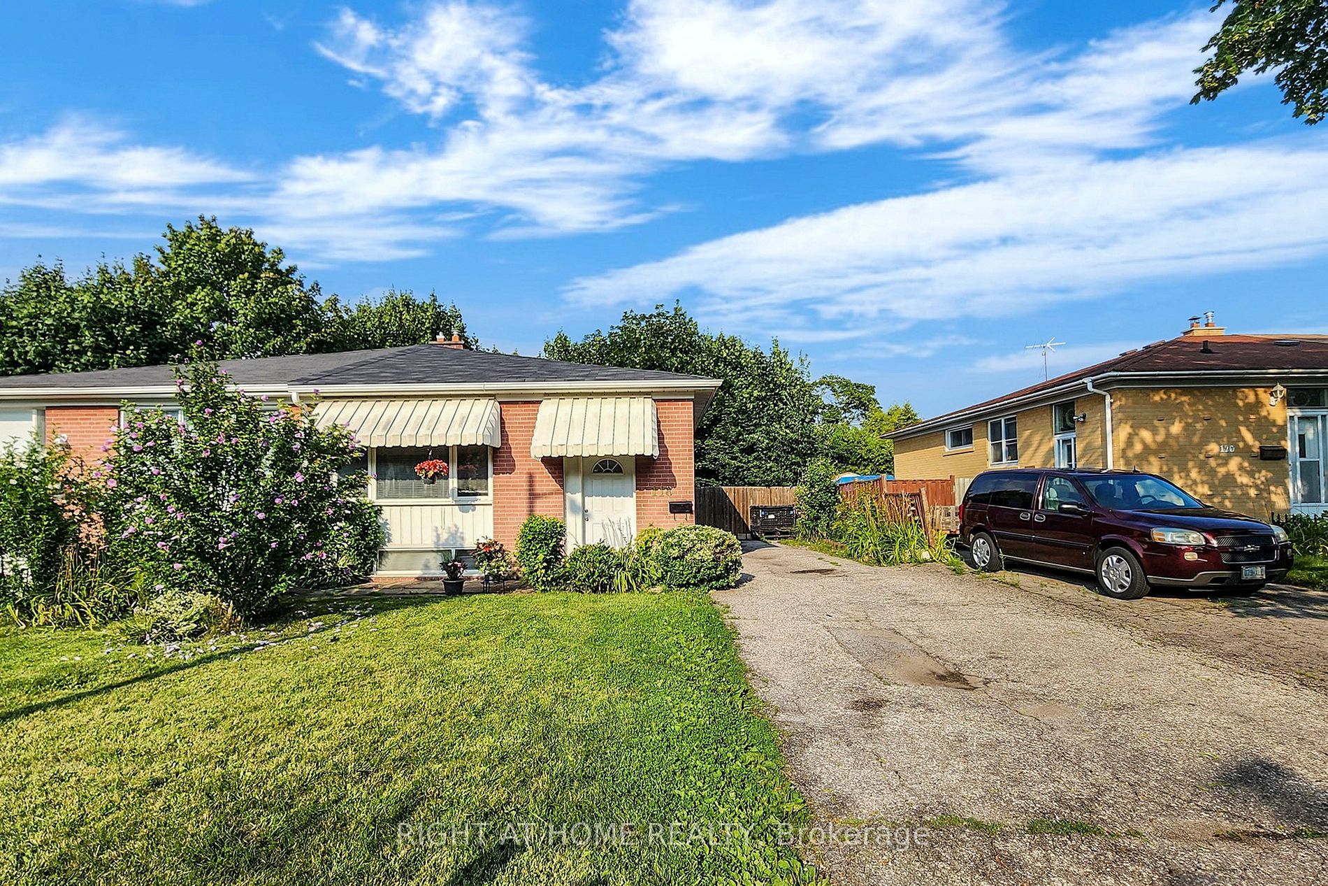 118 Burcher Rd S