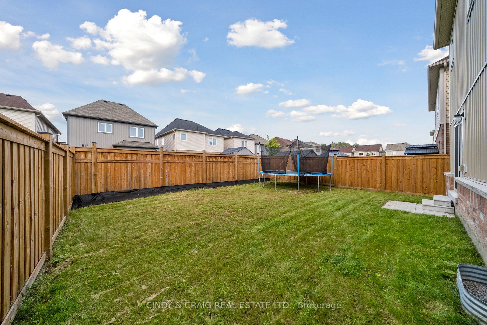 26 Henry Smith Ave