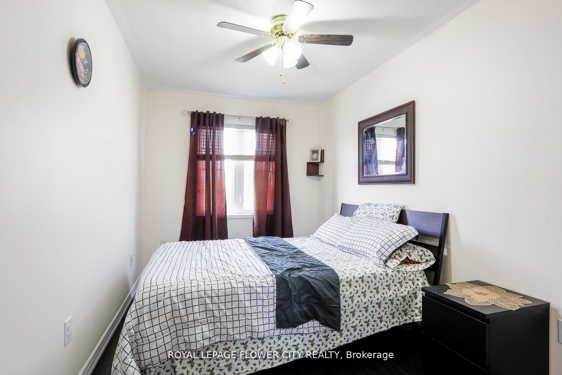 42 Lander Cres